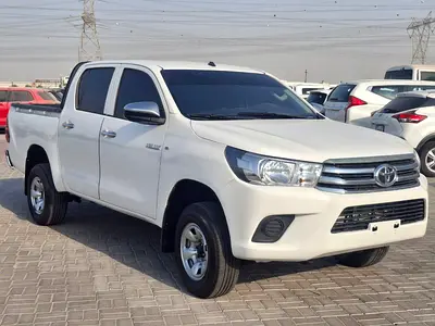 Toyota Hilux // 4 WD Drive // Gcc space // Model 2016 // Good conditions