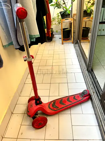 Children bike Scooter in excellent condition for age 4-10 years age