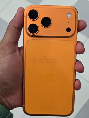 Brand New iPhone with orange protective case - Good condition 256 GB with Box and Cable