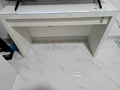 IKEA MALM Dressing Table