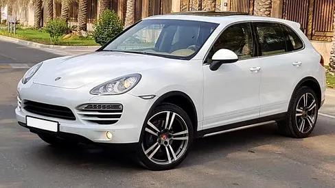 صورة 6 لـ 2015 Porsche CAYENNE