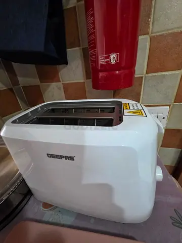 Geepas 2-Slice Toaster - Used, Good Condition