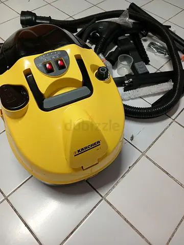 Vacuum with steam cleaner