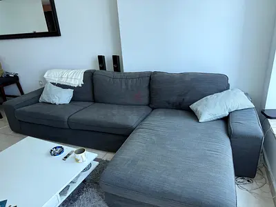 Comfortable 3-seater L-shaped Grey Sofa with Chaise in tecom