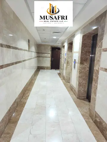 CHEAP PRICE /SPACIOUS 2BHK FLAT /WITH BALCONY + 2 BATHROOMS / PRIME LOCATION NEAR SAHARA CENTRE EASY EXIT TO DUBAI //