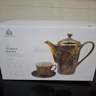 13-piece Nora tea set (new in box)
