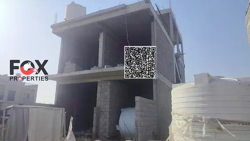 للبيع تاون هاوس في منطقة الحليو 2 – عجمان  تصريح سكني استثماري فلل  أرضي + طابقين + رووف  مساحة الأرض: 160 متر مربع