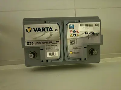 Varta Silver Dynamic AGM E39 — 12V 70Ah 760A — Start/Stop Battery