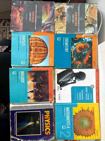 Set of IGCSE / GCSE Science & Maths Textbooks (Chemistry, Physics, Biology, Maths, Computer Science)
