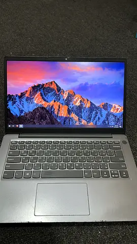 لابتوب Lenovo Core i3 الجيل 11 – SSD 256GB للبيع