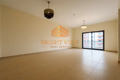 2BR CHILLER FREE NEXT TO METRO COMMUNITY FACING