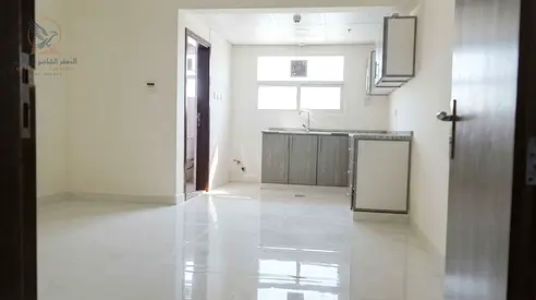 Spacious Studio Second Tenant with Practical Layout Prime Location Near Safeer Mall College Street and Daily Services