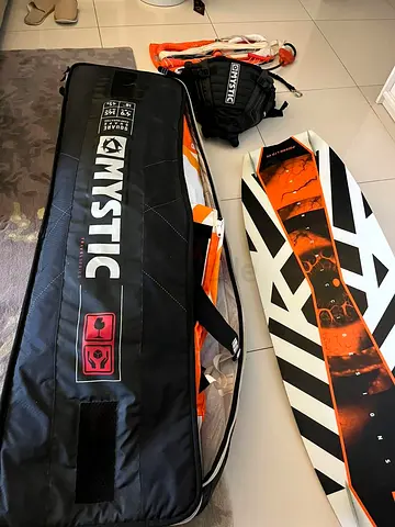 Kitesurf RRD with Bag, bar and Harness - Good Condition - including kite 7 & 12 - Negotiable