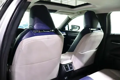 صورة 11 لـ 2019 Lexus UX-SERIES