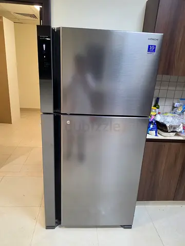 Hitachi Fridge Freezer 710 Liters capacity 85cm width 180cm height Excellent condition