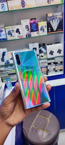 SAMSUNG NOTE 10,, 8-GB RAM,, 256 GB STORAGE,, DUAL SIM,, ALL ORIGINAL DEVICE