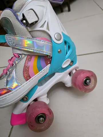 Adjustable kids quad roller skates - size adjustable, lightly used