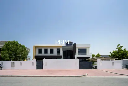 Modern Villa | Spacious | Private Location| Vacant