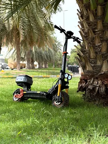 Kugoo Kirin M5 Pro Electric Scooter – Like New (Only 30 km Mileage!)