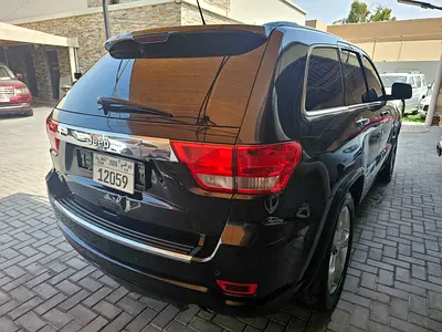 صورة 4 لـ 2012 JEEP GRAND CHEROKEE