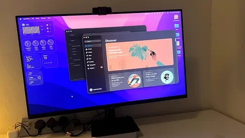 Samsung Smart Monitor 27 inches