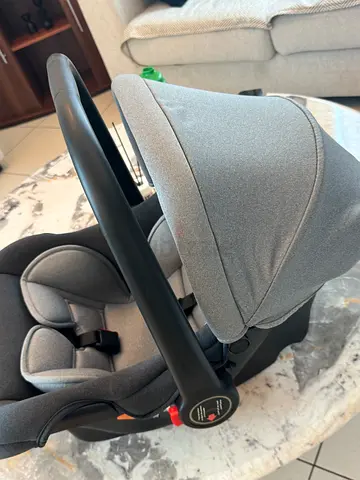 Grey Infant Car Seat / Baby Carrier - Good Condition