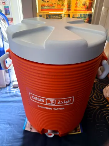 Oasis 20L Water Cooler Container – Almost Brand New
