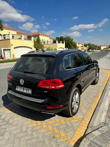 2014 Volkswagen Touareg /Highline GCC Specs, Sunroof