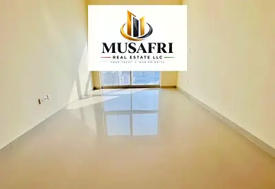INCREDIBLE DEAL ! PARKING FREE ! JYM POOL FREE! AVAILABLE ALL MODERN AMENITIES!