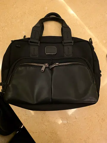 Tumi Alpha 3 - laptop bag - good condition