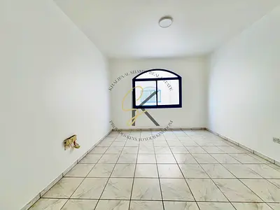 Amazing studio with separate kitchen fully family building close to city center