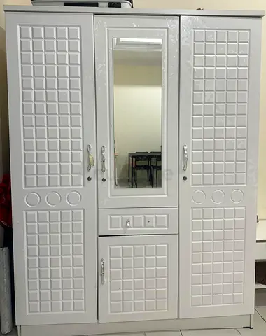 White 3-Door Wardrobe with Mirror and Drawers - Good Condition