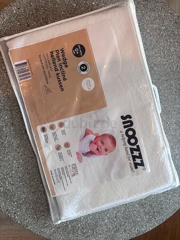 Snoozzz reflux pillow - brand new!