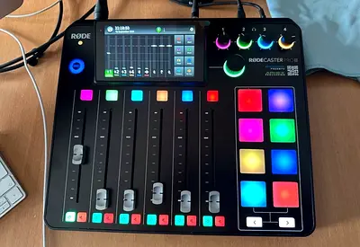 Rode RODECASTER PRO II - Professional Podcast Mixer in Excellent Condition