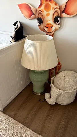 Green ceramic table lamp with white pleated shade - perfect condition - The One