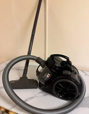 Black& decker vacuum cleaner