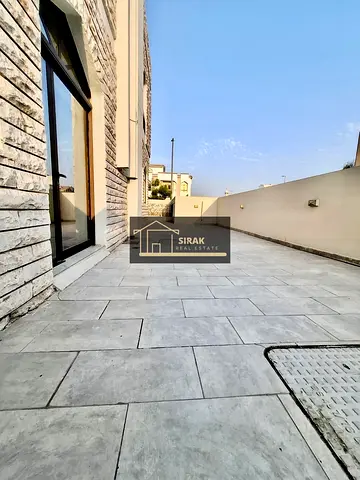 HOT DEAL !! PRIVATE ENTRY 1bhk NEAR ALL SHOPS ….
