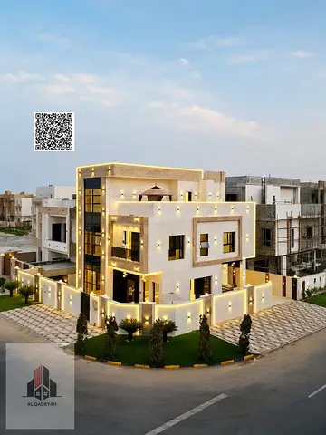 فيلا زاويه للبيع مع مسبح خلف الشارع الرئيسي قريب المحلات التجارية