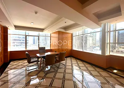 READY TO MOVE | UNFURNISHED | SPACIOUS