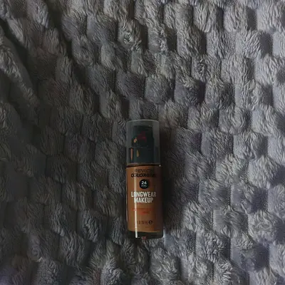Foundation + Blue cc