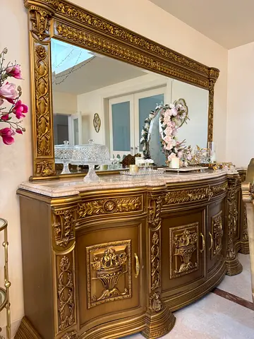 Luxury dining set 8 chairs + huge buffet cabinet and mirror