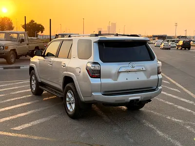 2023 Toyota 4RUNNER — фото 3