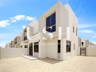 Vacant in November | Near Pool | Genuine Resale