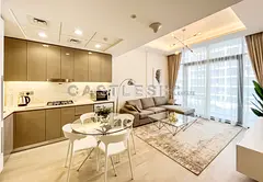 Large Layout | Modern Furniture | Two Bathrooms