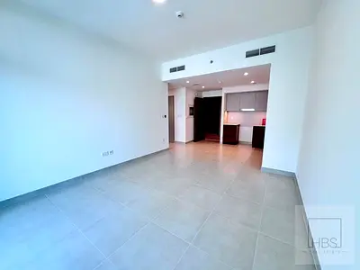 SKYLINE AND WATER VIEW | HIGH FLOOR | UNFURNISHED