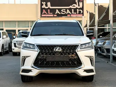 Lexus LX 570 Signature 2018 | GCC Specs | Full Service History | Pristine Condition