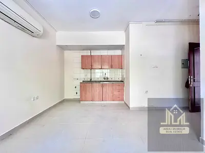 Big Studio Only Family On The Road Building Just 17K