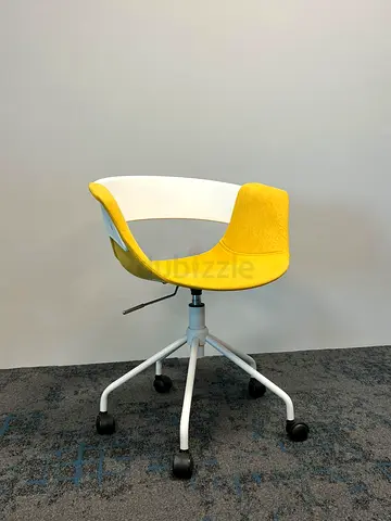 MEETING CHAIR