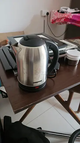 Geepas Stainless Steel Electric Kettle - 1.7L, Used
