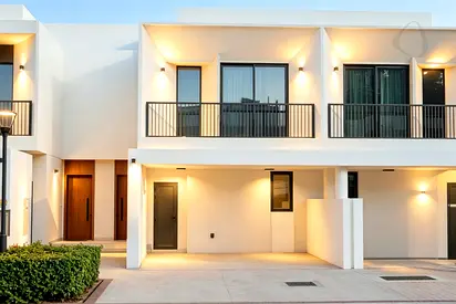 Maha Resident | 3 bed | Single Row